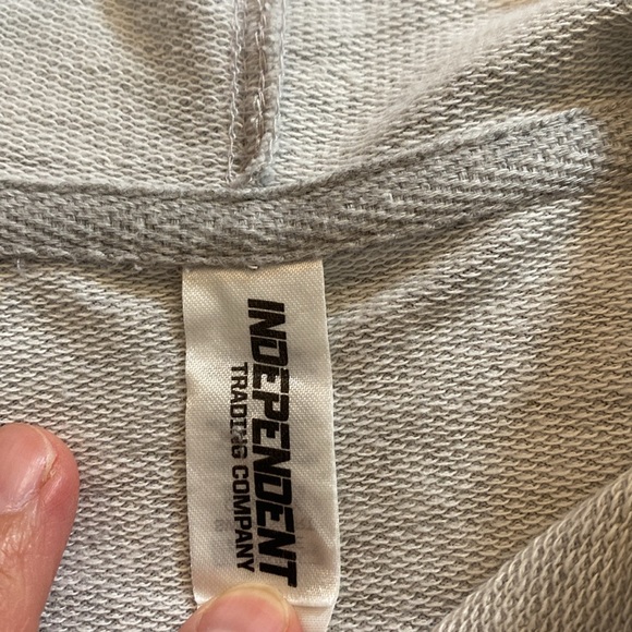 Birds Surf Shed San Diego CA long sleeve size Medium gray hoodie. {240} - Picture 10 of 12